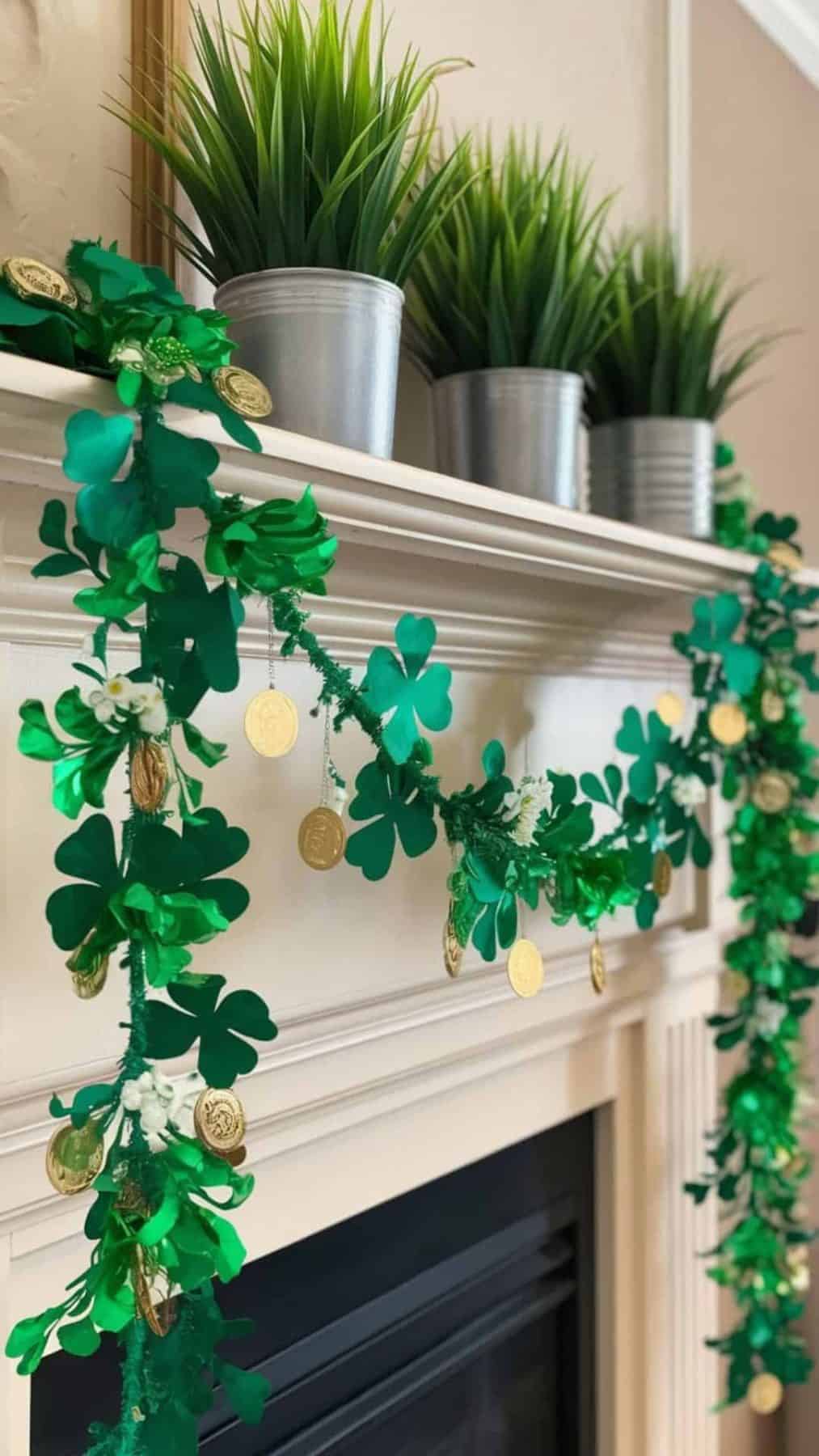 DIY garland with Shamrocks St Patrick’s Day