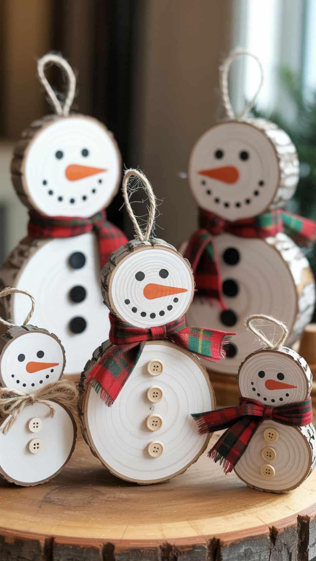 diy wood slice snowman ornaments